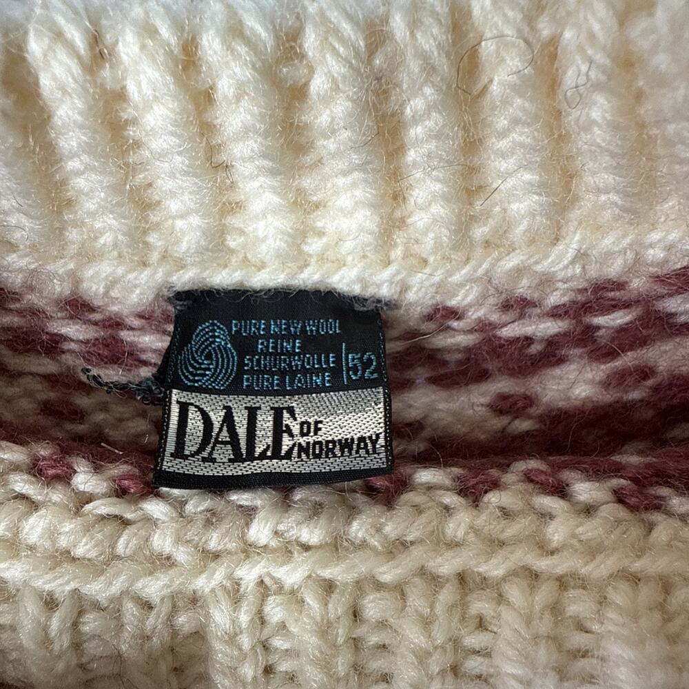 Vintage Dale Of Norway Pure New Wool Maroon White Knit Sweater Adult Size L 52 - Picture 4 of 13